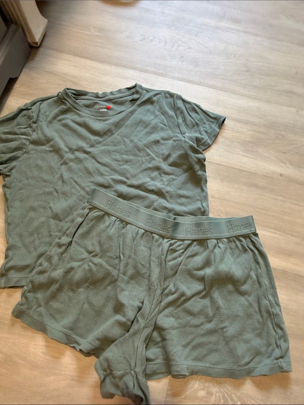 Hanes Olive Green Tee and Boxer Lounge Set size S/M